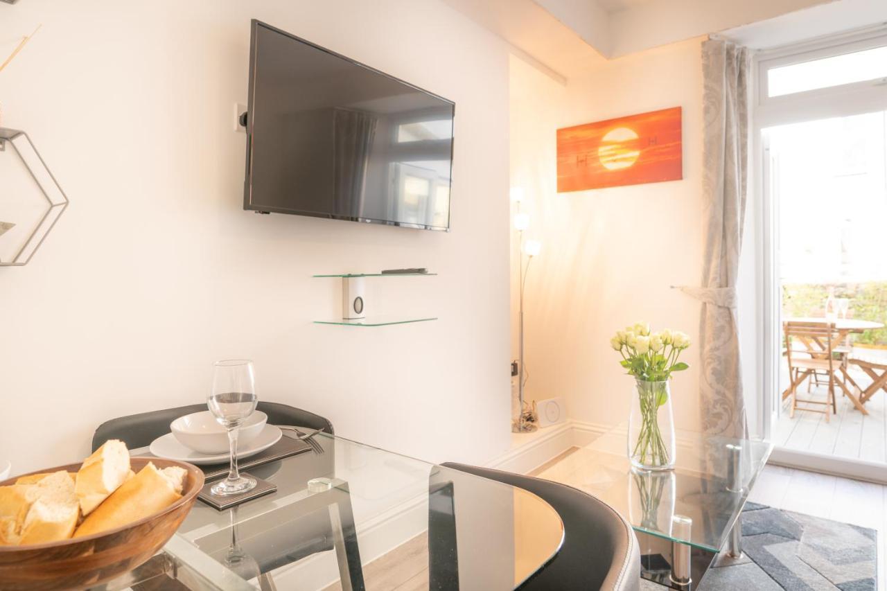 Highfield House - 1 Bed-Sleeps 2-Tjs20Hh Apartman Ilfracombe Kültér fotó